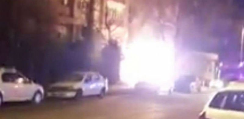  VIDEO Bloc în pericol de explozie din cauza unei petarde aruncate în țevile de gaz