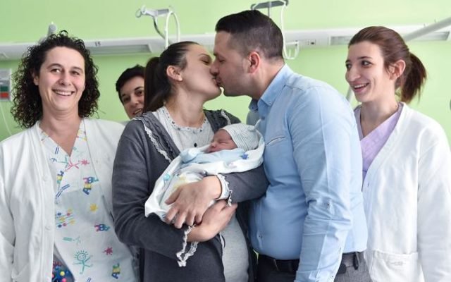  Primul copil născut la Torino în 2020 este fiul unor români