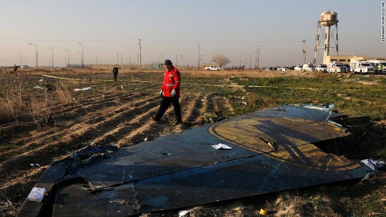  Experţii ucraineni au obţinut acces la cutiile negre ale avionului prăbuşit în Iran
