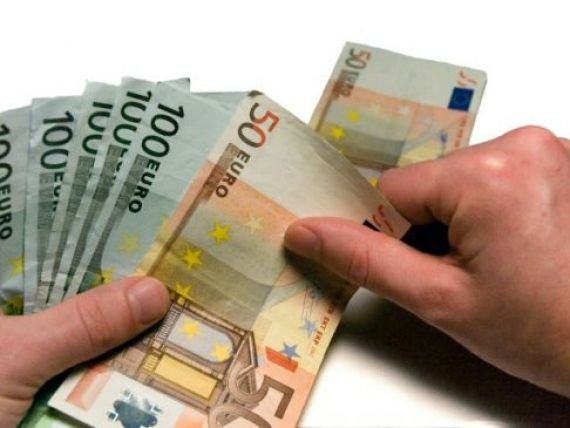  UE vrea salariu minim în toată Europa. La cât ar ajunge în România