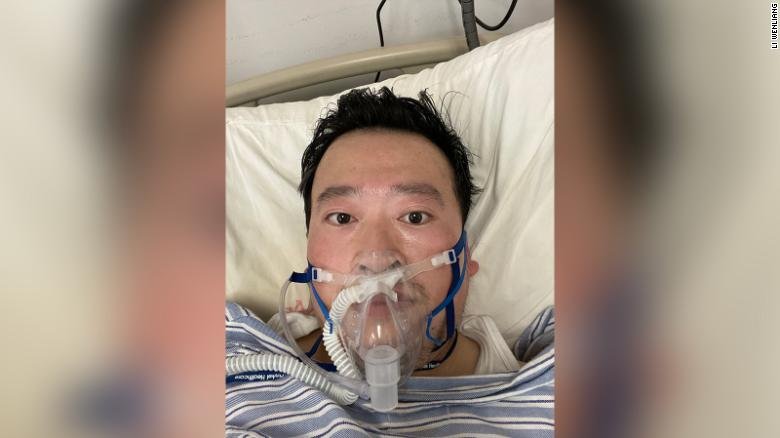  Moartea doctorului Wenliang, considerat erou în China, muşamalizată cu aparatele de resuscitare