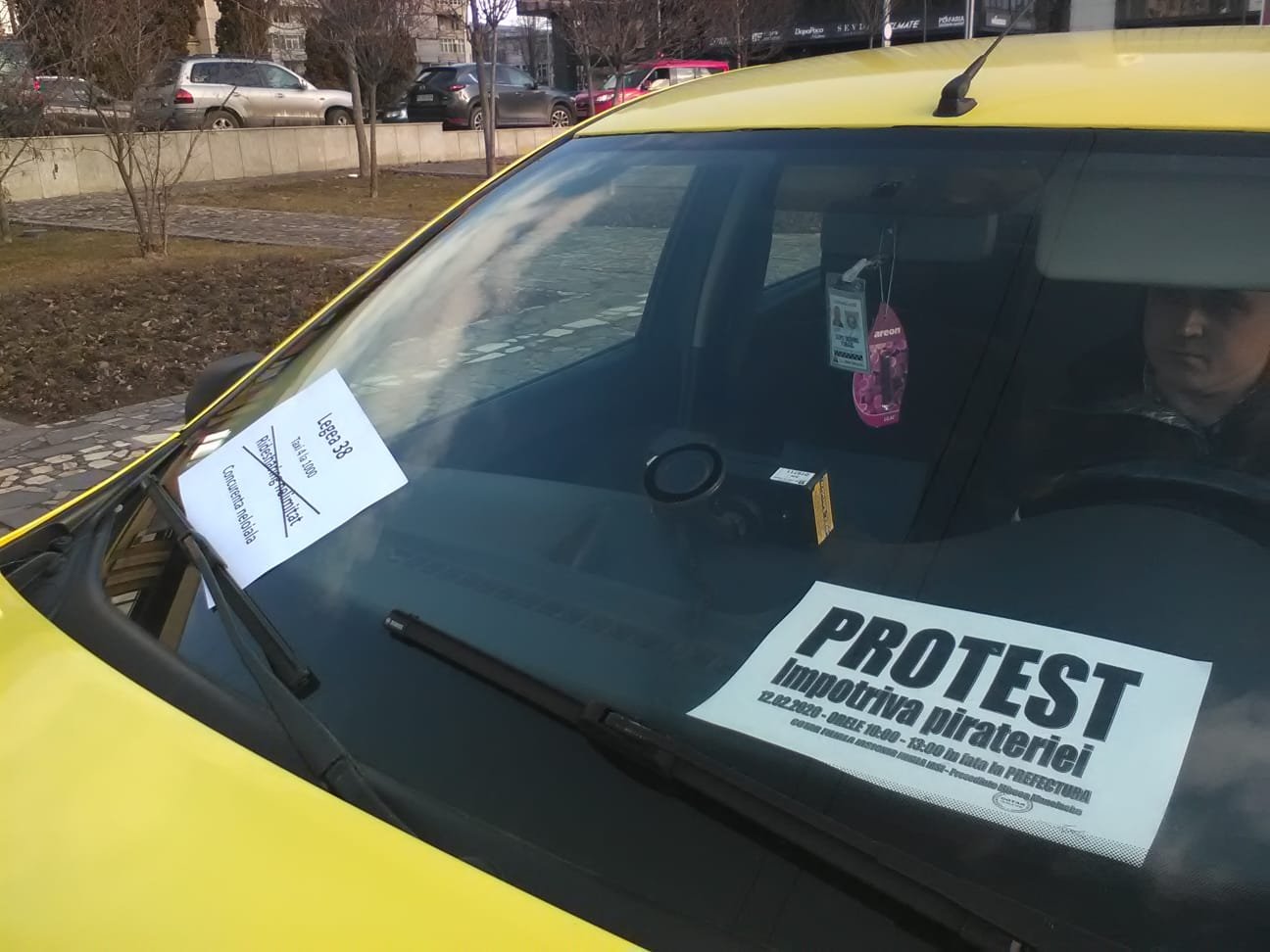  LIVE TEXT: Protestul taximetriștilor. Circulația a fost reluată pe Anastasie Panu