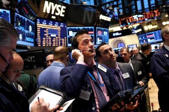  Acţiunile de pe Wall Street au închis din nou în scădere din cauza coronavirusului