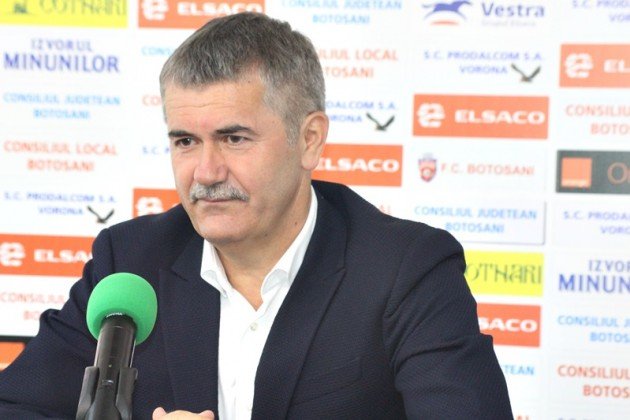  Patronul FC Botoşani, întrebat dacă se gândeşte la titlu: E dimineaţă, nu-s băut