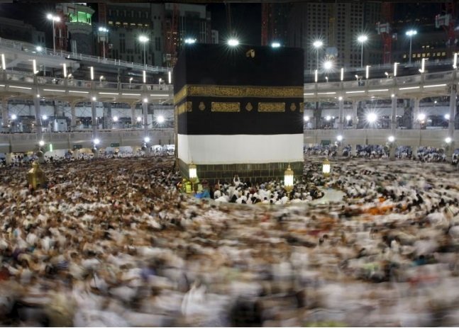  Mecca şi Medina, închise. Arabia Saudită interzice pelerinilor să intre pe teritoriu