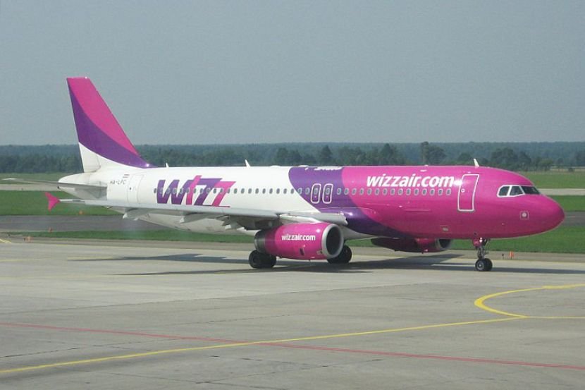  Wizz răreşte cursele din Iaşi spre Italia. Compensații de 120% din preț