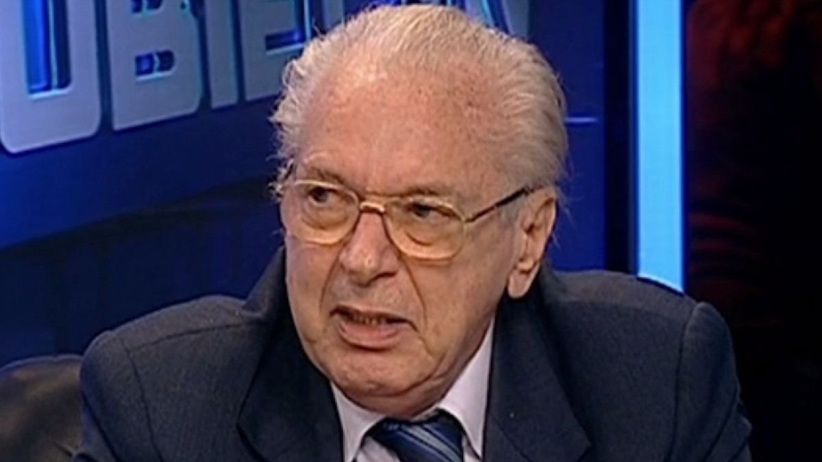 Avocatul Lucian Bolcaş a murit la 77 de ani. El a fost deputat şi vicepreşedinte PRM