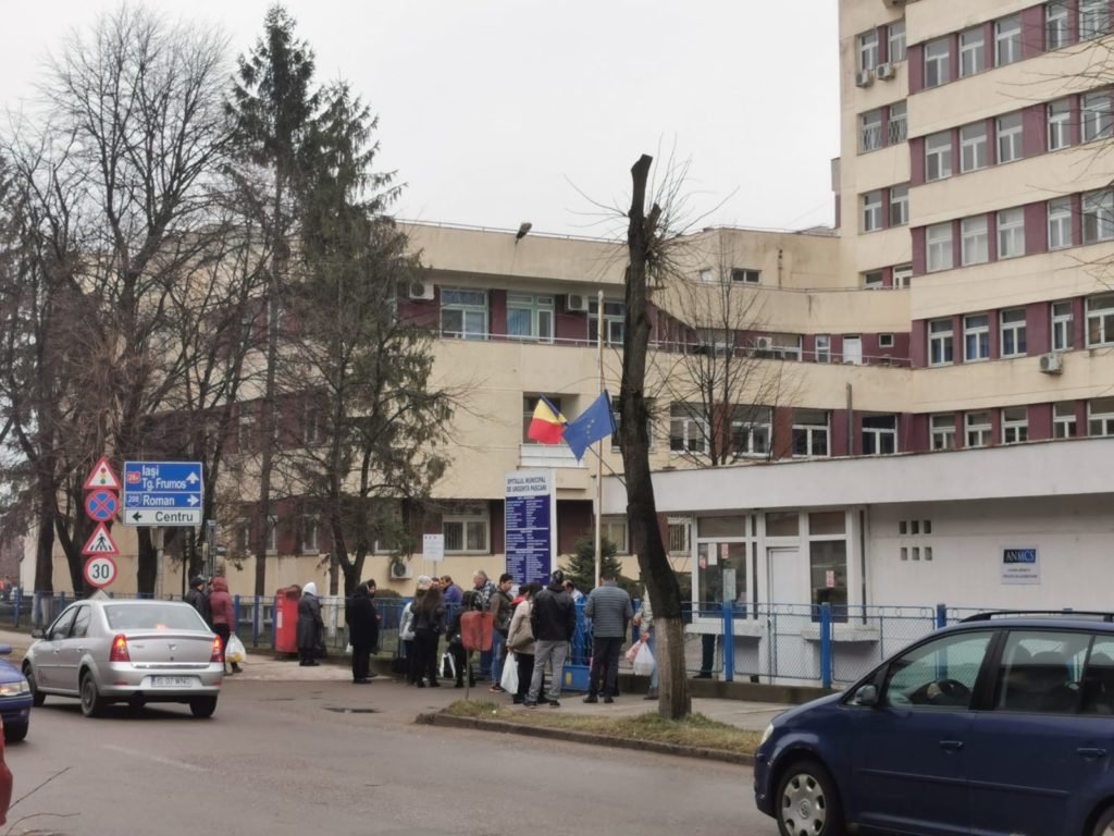  Pacienți din Cristești și Tătăruși duși cu ambulanța la spitalul Pașcani, suspecți de coronavirus. Au legătură cu Italia