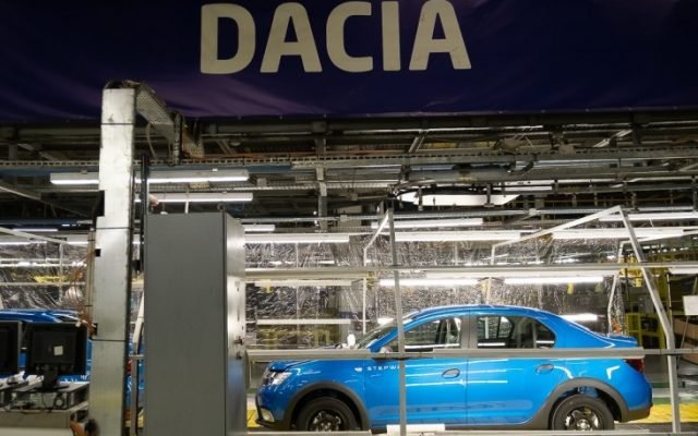 Patronatul Dacia a început discuțiile cu sindicatele care cer oprirea temporară a uzinei