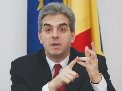  Discuţii aprinse la Prefectură: Ministrul Nicolăescu vrea să dea mai mulţi bani medicilor de familie