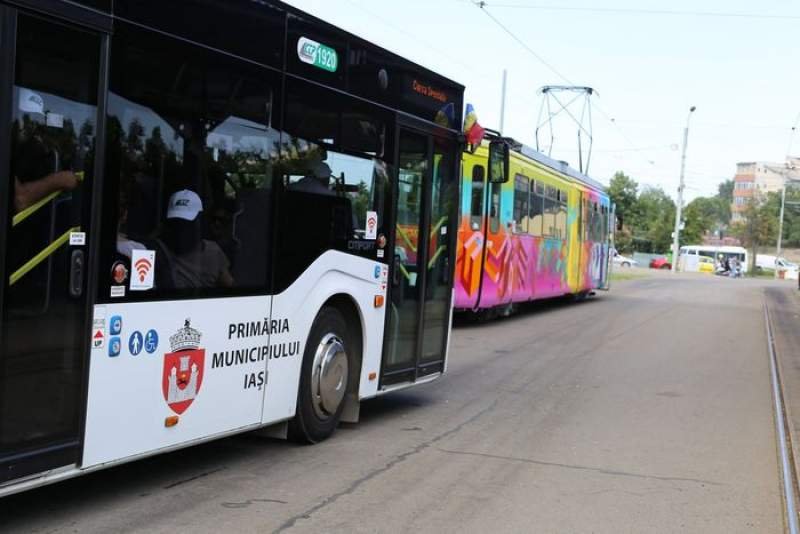  Alte categorii de persoane vor avea voie să circule cu autobuzul la Iași