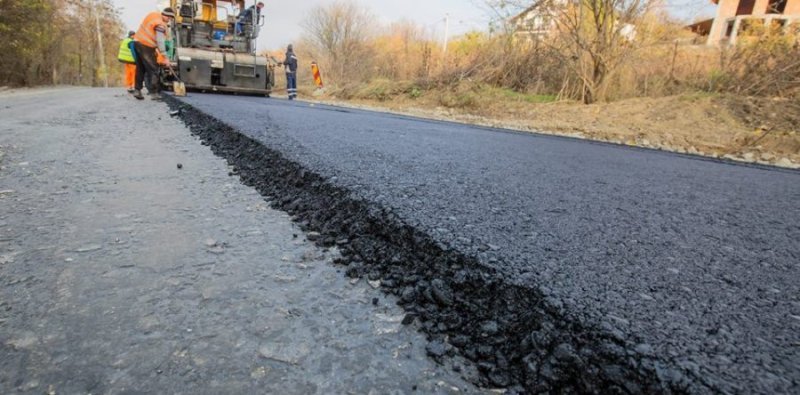  Trei kilometri de drum judeţean modernizat la graniţa judeţului Iași