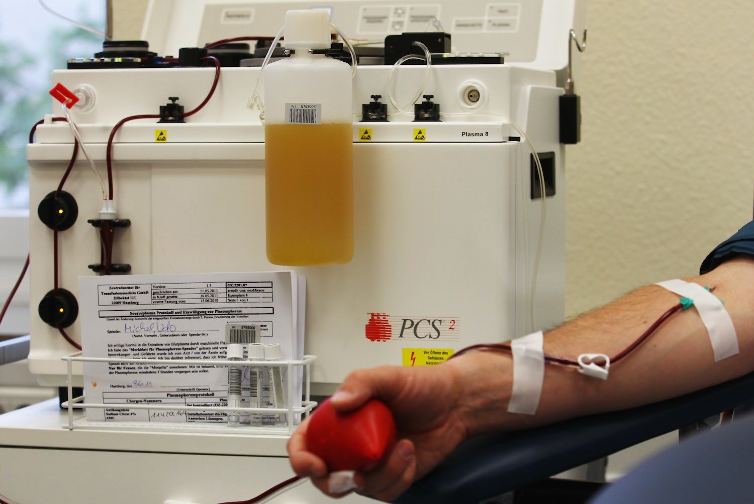  Apel către vindecaţii de COVID: Veniţi să donaţi plasmă! Incredibil: avem un singur donator