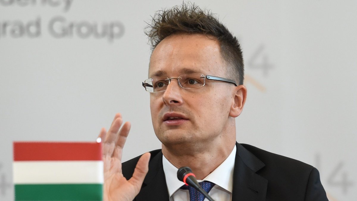  Peter Szijjarto: Ne-ar prii dacă Ungaria n-ar fi tema campaniilor electorale din România