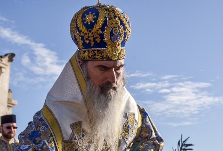  Jocuri pentru putere la vârful Bisericii. ÎPS Teodosie ar urmări să devină patriarh, susțin surse din BOR