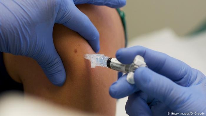  Ministerul Sănătăţii cere continuarea vaccinării: Există şi alte boli infecţioase
