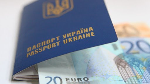  Ucraina vrea să scoată vizele pentru turiștii din China, Australia sau statele arabe