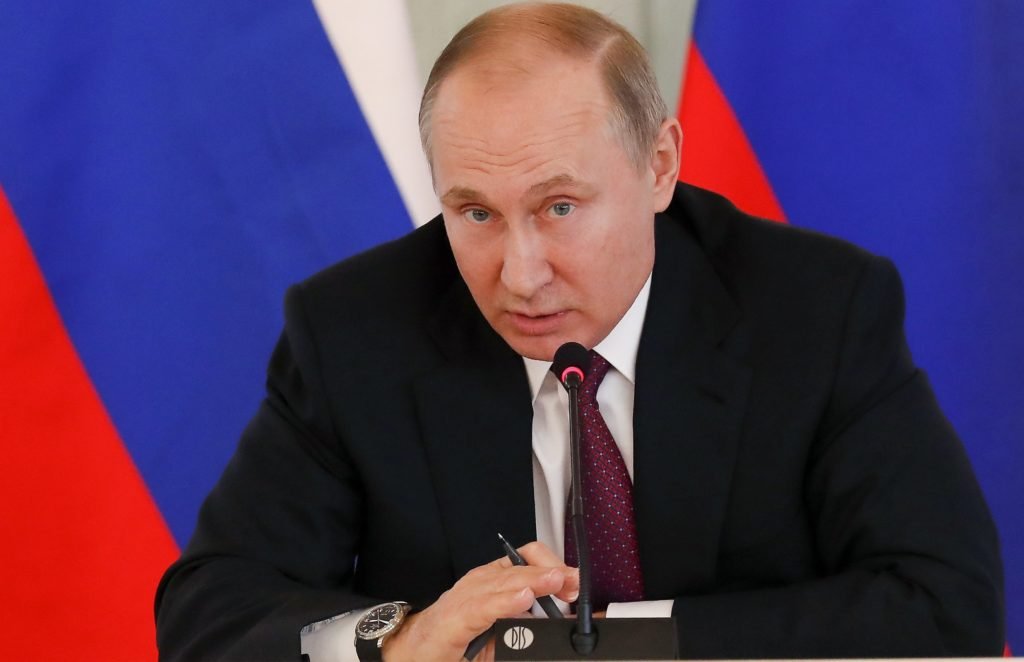  Ţarul Putin susţine că ruşii îl mai vor în fruntea lor încă 16 ani