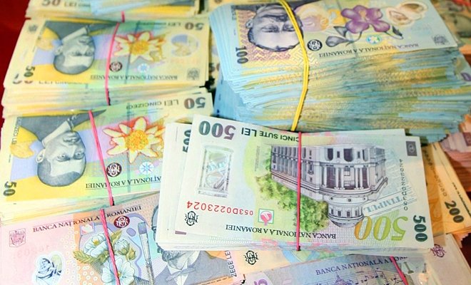  Isărescu: Asigurăm cash-ul necesar finanţării economiei reale