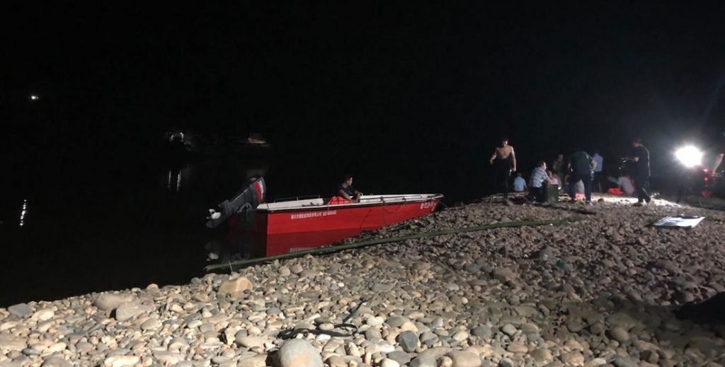  Tragedie fără margini. 8 copii s-au înecat încercând să își salveze prietenul de la moarte