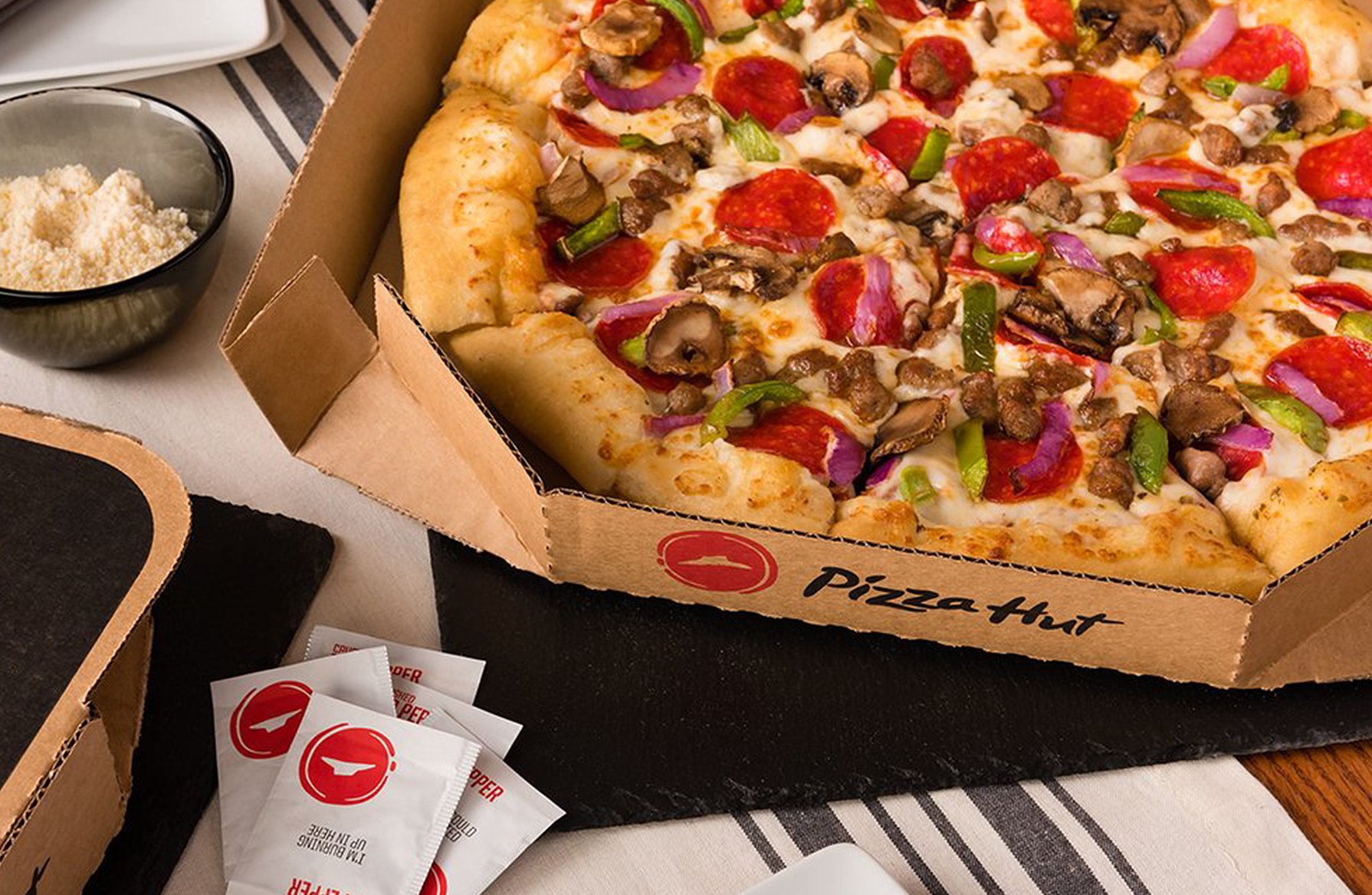  Bancul Zilei: Google a cumpărat Pizza Hut