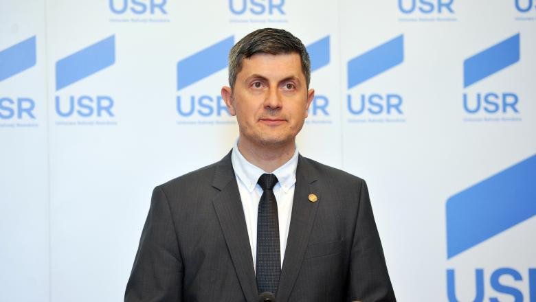  Barna critică dur PSD din cauză că refuză să voteze legea carantinării: e iresponsabil