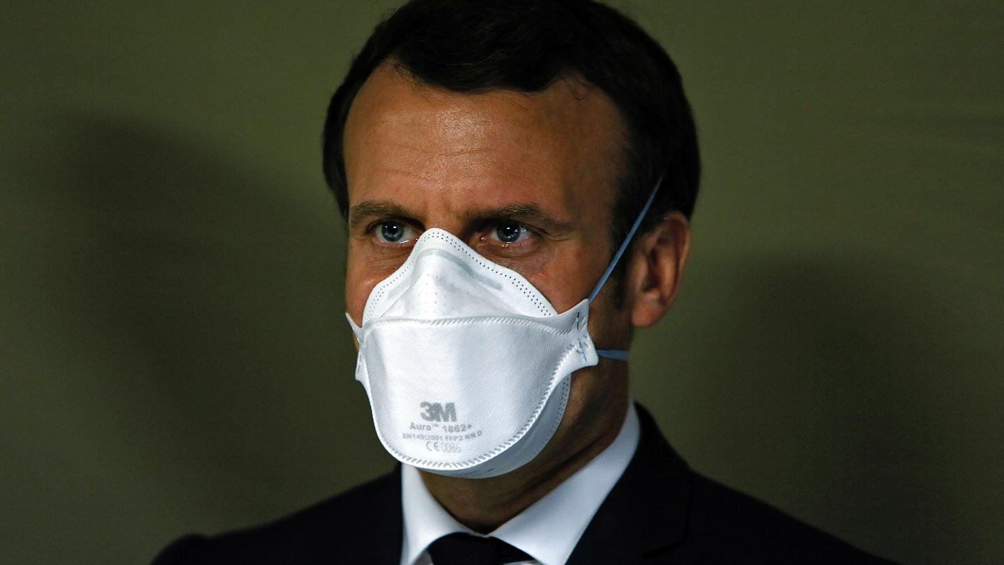  Coronavirus: Macron cere purtarea obligatorie a măştii în spaţiile închise