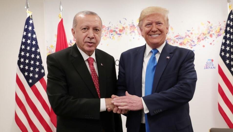  Erdogan şi Trump au convenit telefonic să colaboreze îndeaproape pentru a asigura stabilitatea Libiei