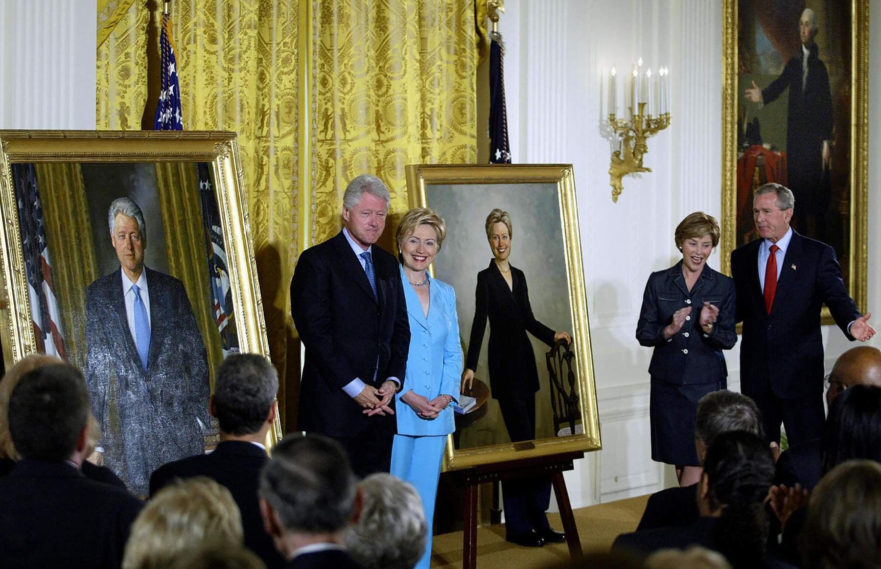  Portretele lui Clinton şi Bush, mutate din holul Casei Albe să nu mai fie văzute de Trump