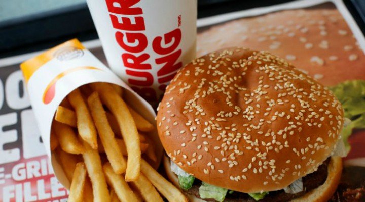  Burger King anunţă că vrea să se extindă în România şi să facă angajări