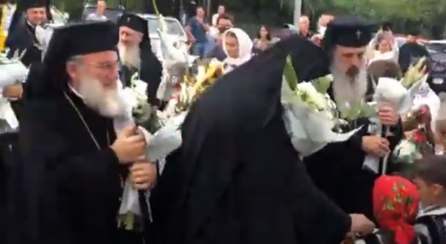  VIDEO: IPS Calinic a fost întronizat Arhiepiscop al Sucevei şi Rădăuţilor
