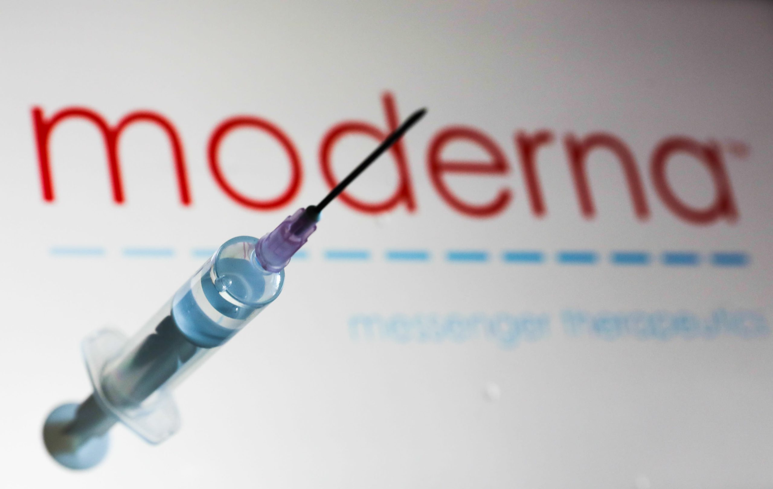  Vaccinul Moderna ar putea fi gata pentru utilizare pe scară largă până la sfârşitul anului