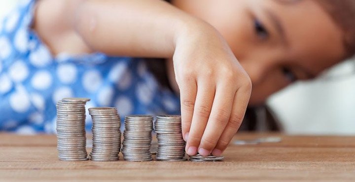  Ce spune ministrul Finanţelor despre majorarea alocaţiilor pentru copii