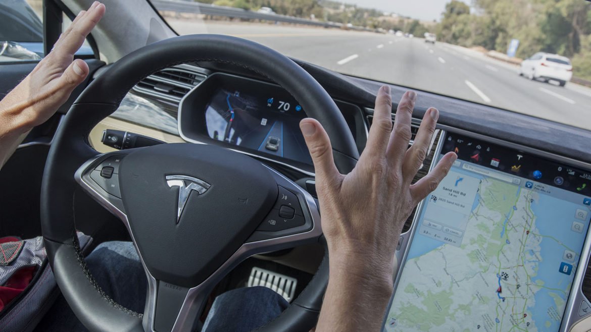  Tesla vrea să producă cea mai importantă componentă pentru mașinile electrice
