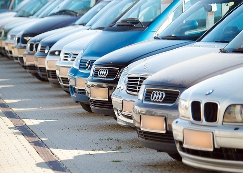  Ce maşini au cumpărat românii în plină pandemie: BMW şi Audi rulat