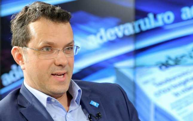  Ionuţ Moşteanu (USR): Doar în ultimele zile, peste 30 primari PSD s-au transferat la PNL