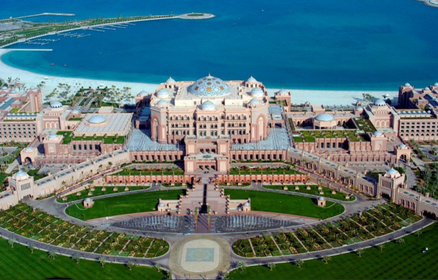  Juan Carlos s-ar afla într-un sejur la Emirates Palace, un hotel de lux de la Abu Dhabi