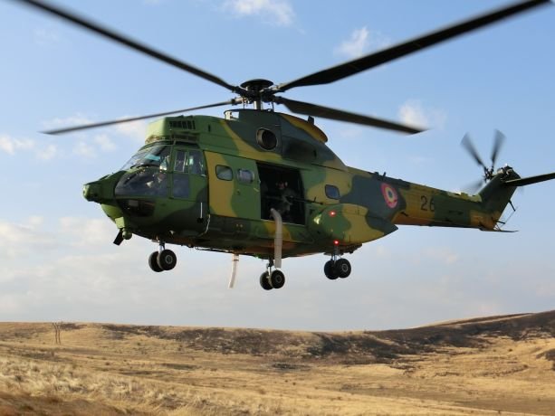  Elicopter al Forţelor Aeriene Române, avariat de o furtună în Mali