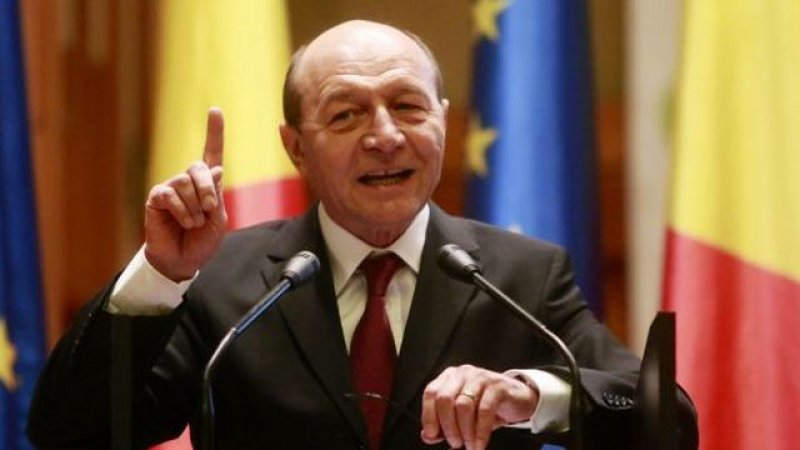  Băsescu: Sunt pregătit să dau confortul vieții de la Bruxelles pe o candidatură la București