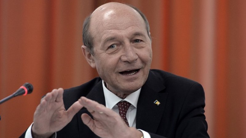  Băsescu, din nou în cursa pentru București: Sunt în competiție cu PSD, nu cu Nicușor Dan
