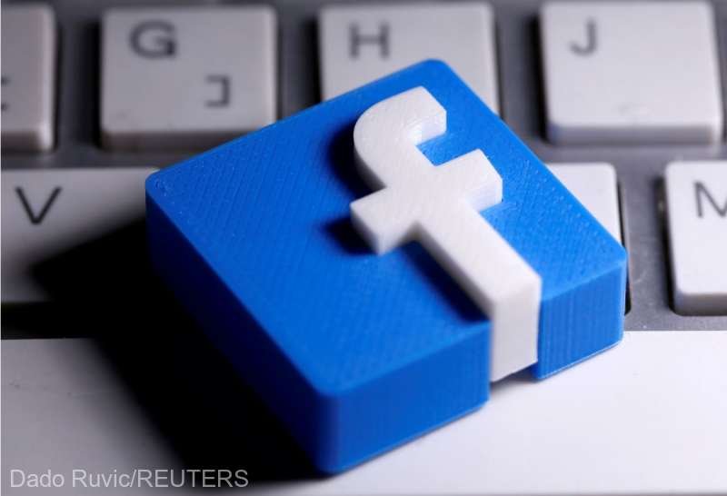  Facebook elimină 790 de grupuri legate de QAnon, care răspândeşte teorii ale conspiraţiei