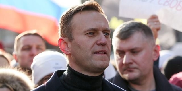 Un avion medical a plecat pentru a-l aduce pe Aleksei Navalnîi în Germania