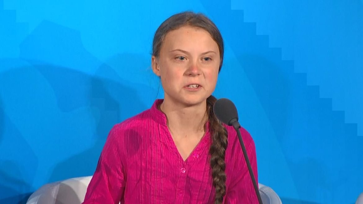  Activista pentru mediu Greta Thunberg revine la şcoală după o pauză de un an