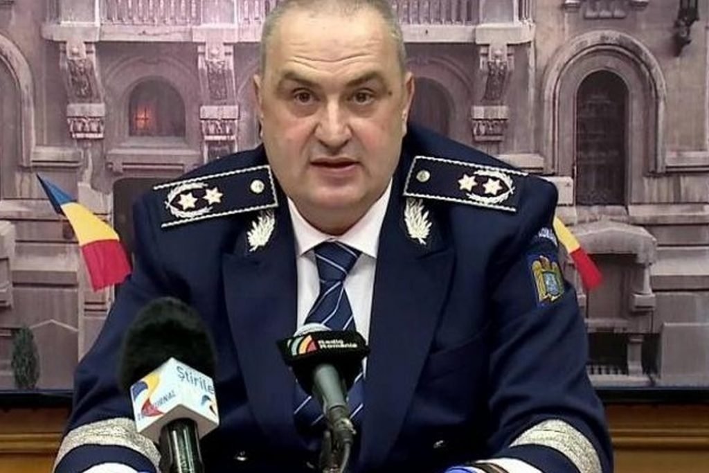  Şeful Poliţiei Române, chestorul Liviu Vasilescu, demisionează din funcţie