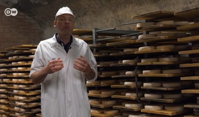  Piața franceză se confruntă cu un exces de brânzeturi din cauza pandemiei