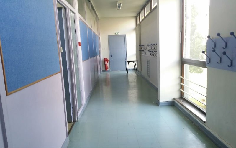  Franța: 12 școli, închise din cauza coronavirusului în prima săptămână de la reluarea cursurilor