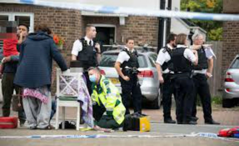  O mașină a intrat într-un grup de copii în fața unei școli din Londra. Sunt 11 răniți