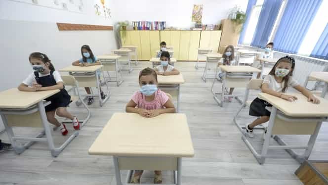  Spania anunță infecții cu coronavirus în 53 de școli, în primele 7 zile de cursuri, deși a impus măsuri extraordinare de protecție