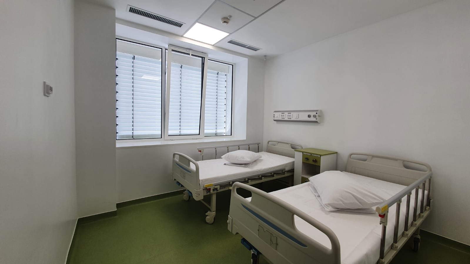  FOTO-Cum arată saloanele modernizate de la Spitalul de Copii „Sfanta Maria”