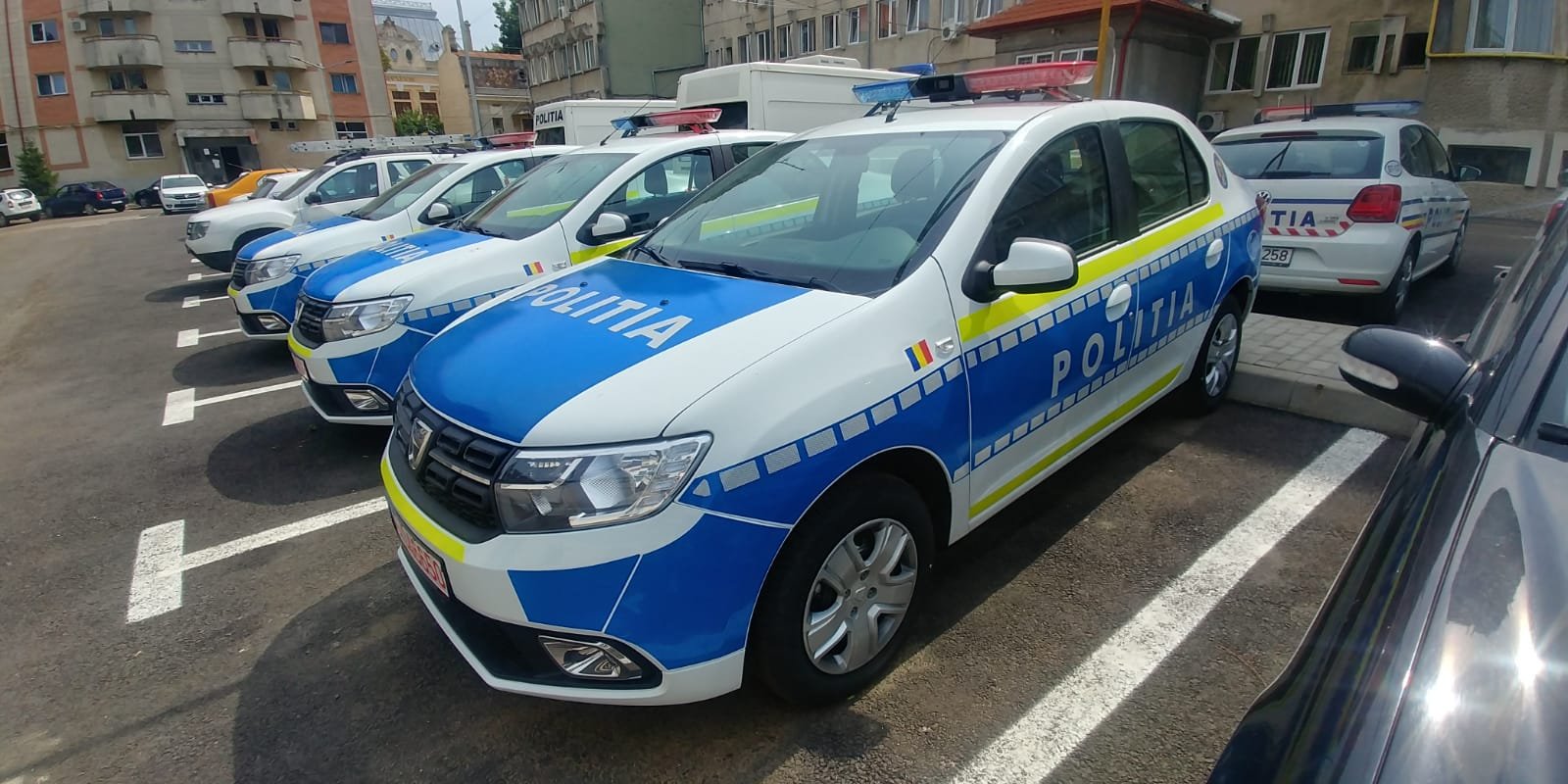  19 autospeciale noi pentru poliţiştii ieşeni. Unde vor ajunge maşinile?